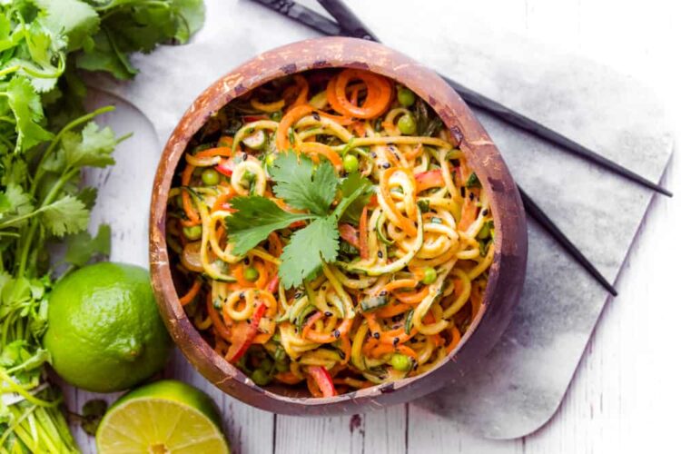 Asian-Style Zoodles | Zucchini Noodle Salad | Spiralized Raw Veggies | WorldofVegan.com | #raw #vegan #vegetarian #zoodles #recipe #healthy