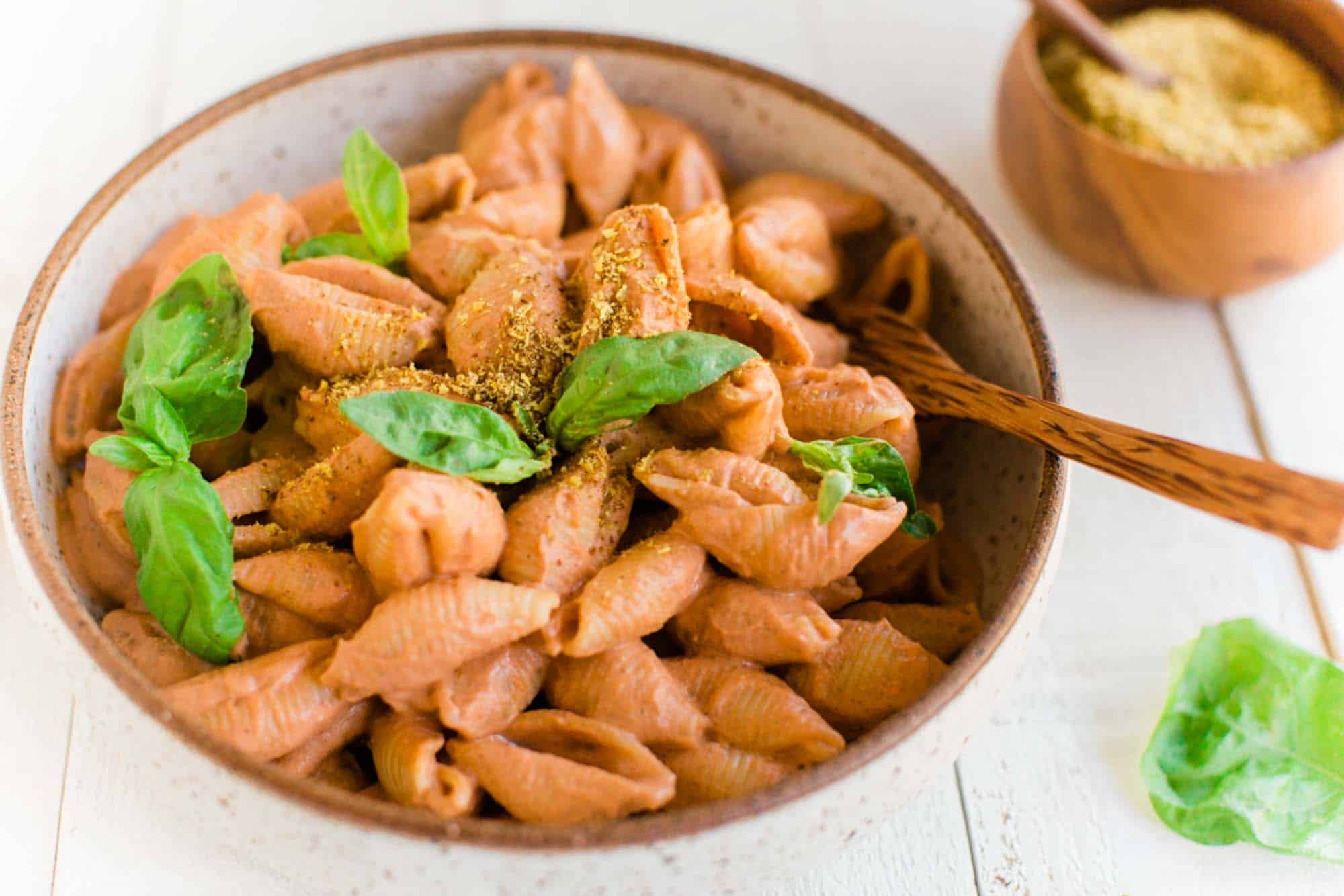 Easy Pink Sauce Pasta With Fire Roasted Tomatoes