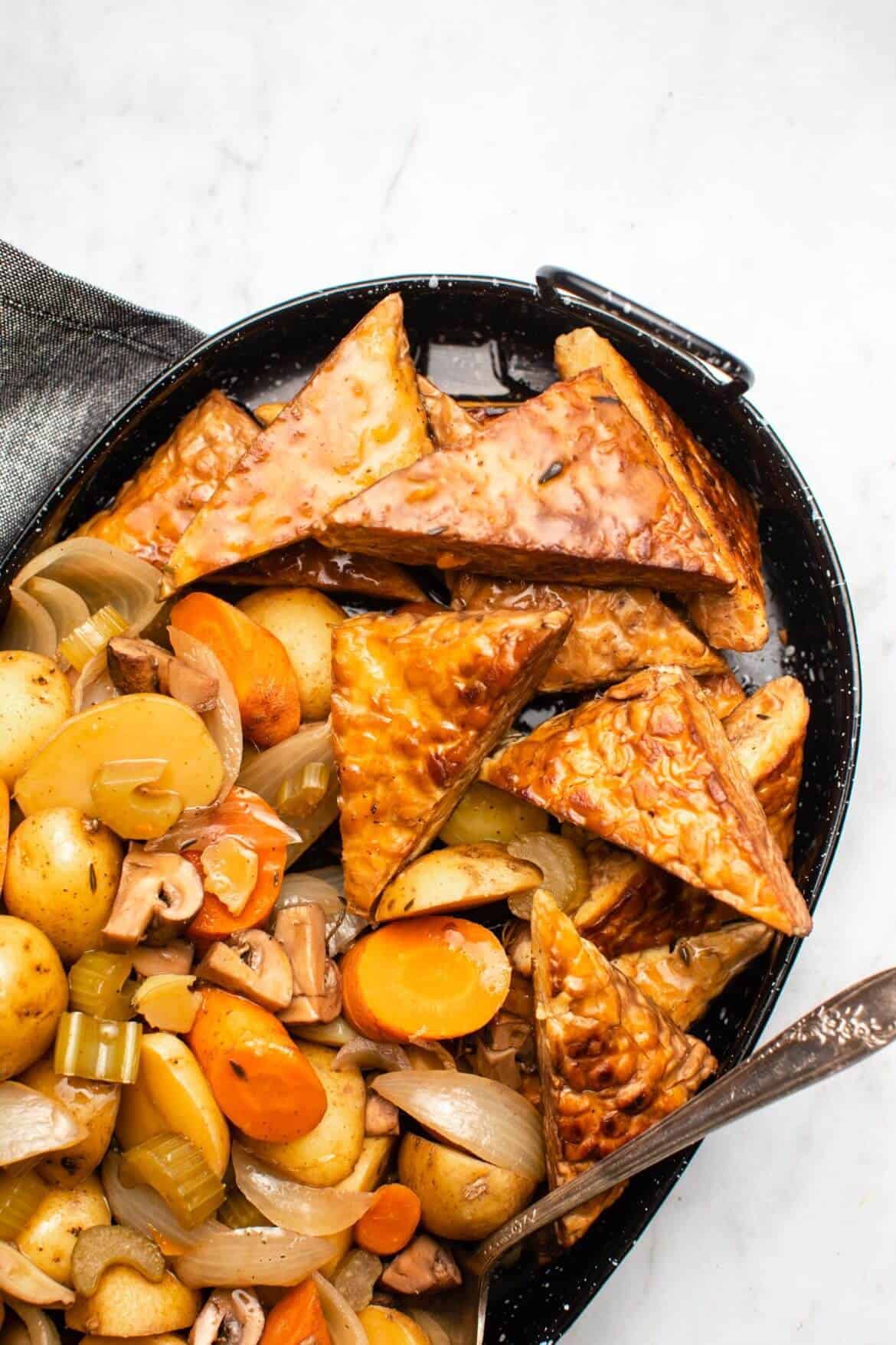 pot roast tempeh with vegetables