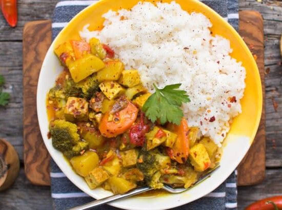 Yellow Curry With Tofu Served with White Rice